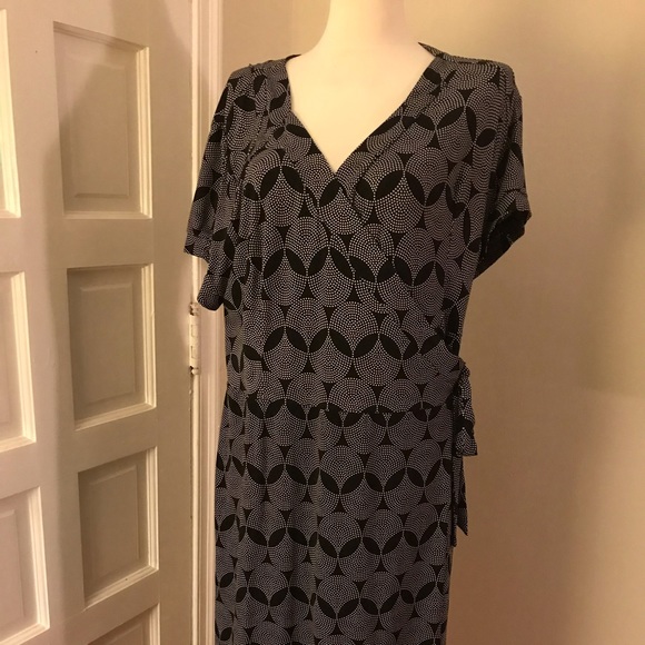Mossimo Supply Co. Dresses & Skirts - Faux wrap dress with tie belt